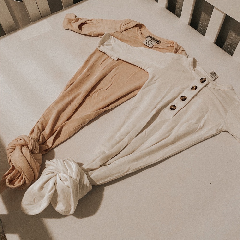 Knotted baby gowns 0-3M